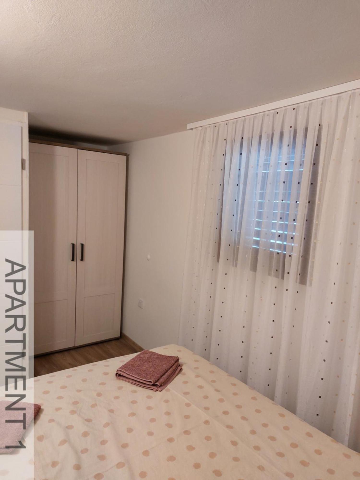 Stara Baška Apartmani Denis מראה חיצוני תמונה